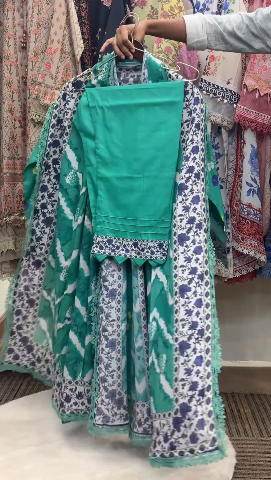 Mausummary — Jade Floral by Label Rutba